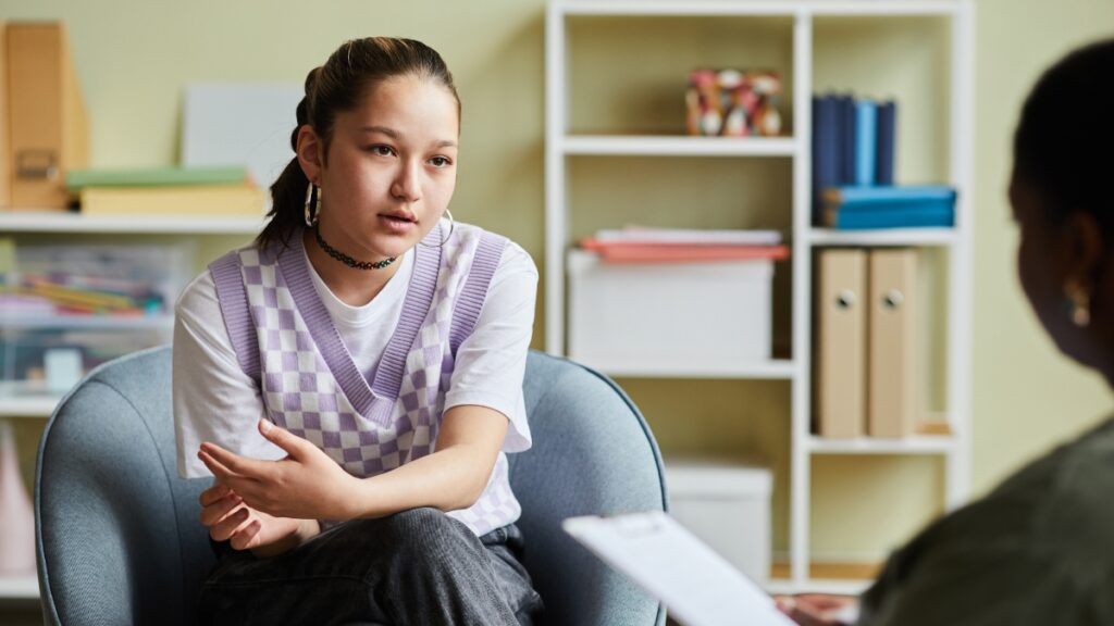 A young woman seeks help for mental health struggles during rehab for teens in Tennessee